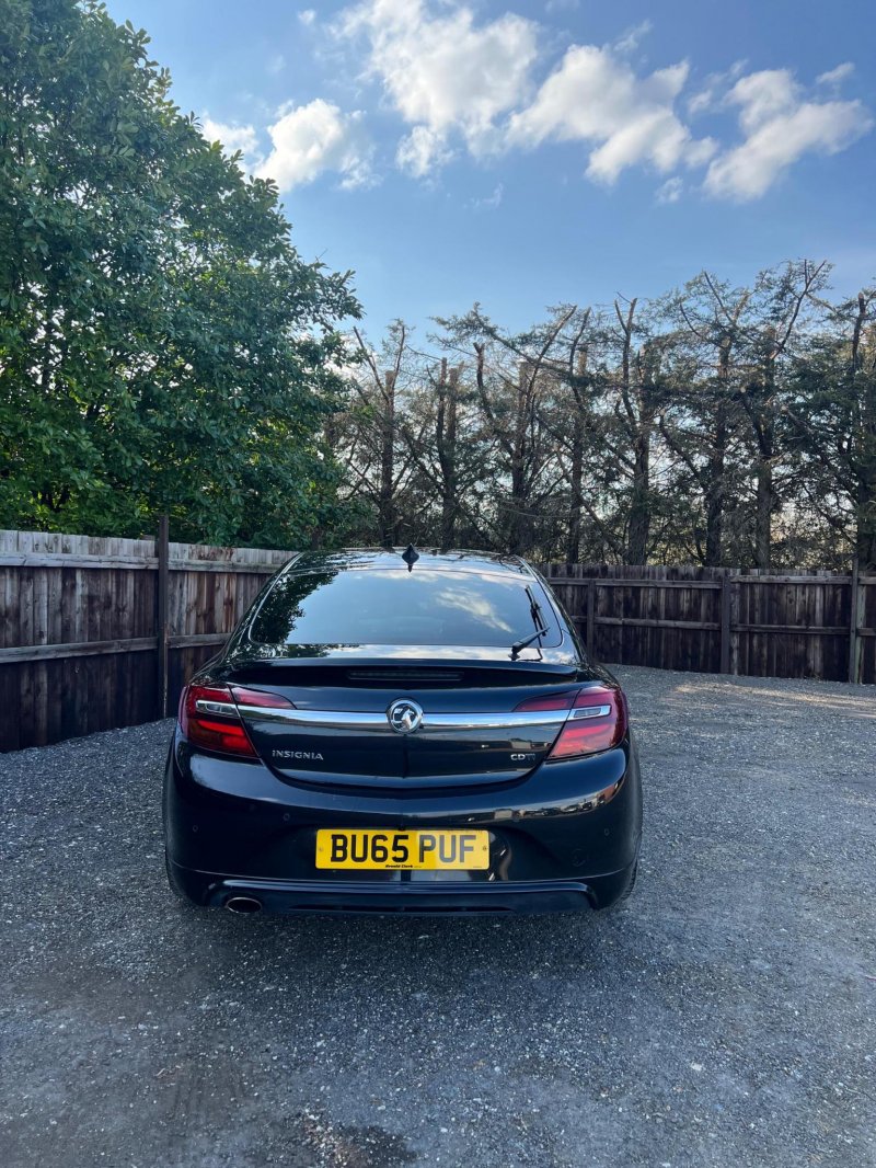VAUXHALL INSIGNIA