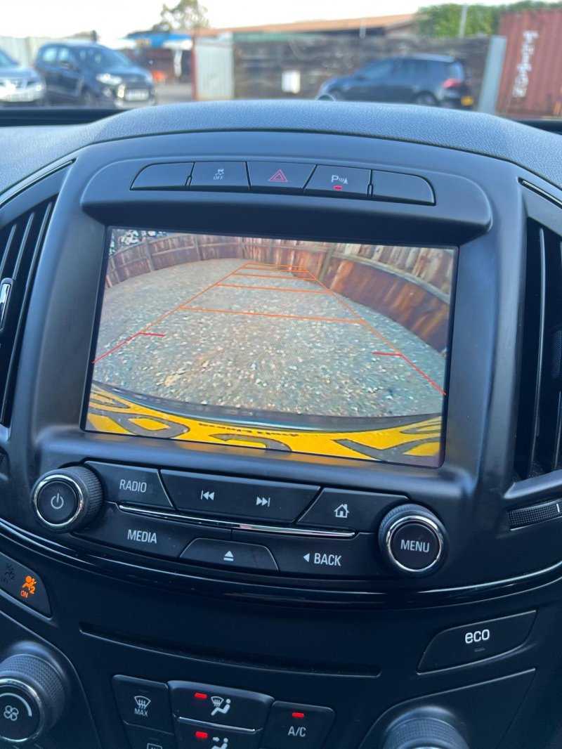 VAUXHALL INSIGNIA