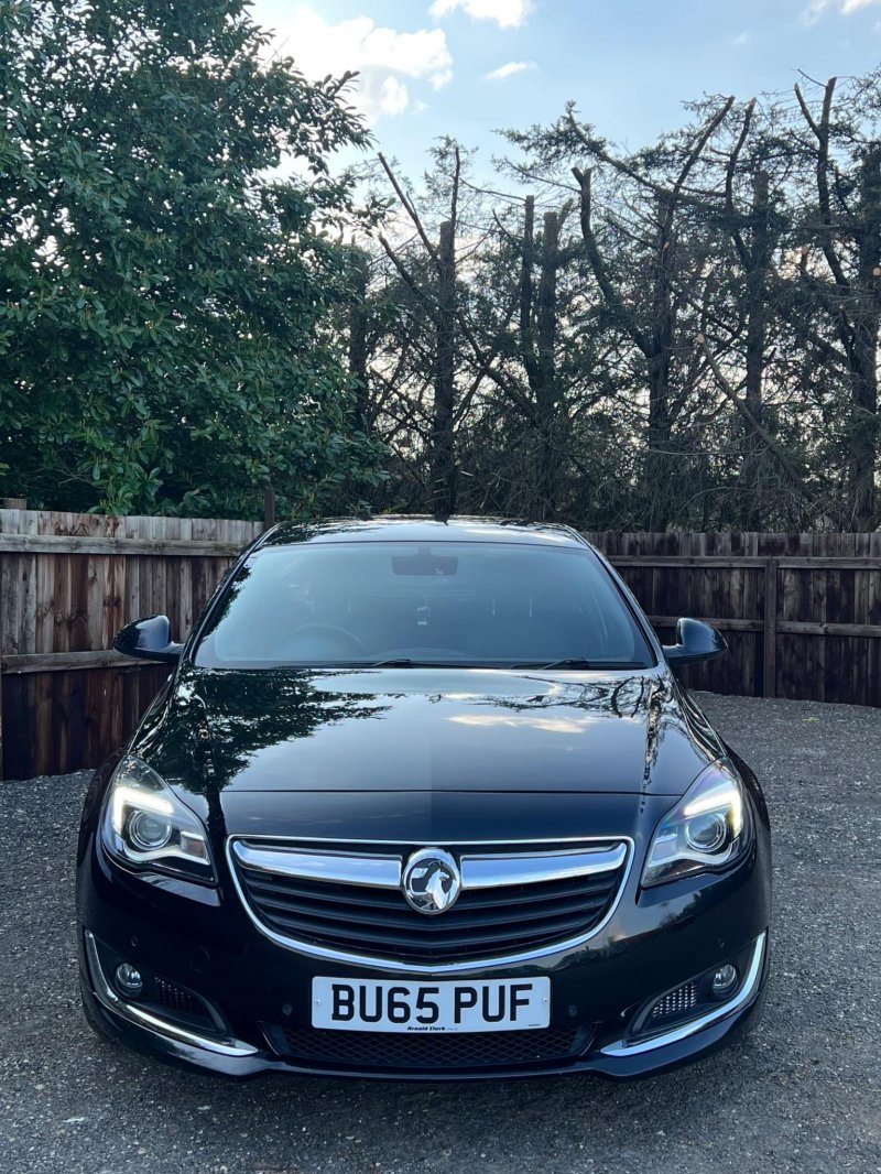 VAUXHALL INSIGNIA