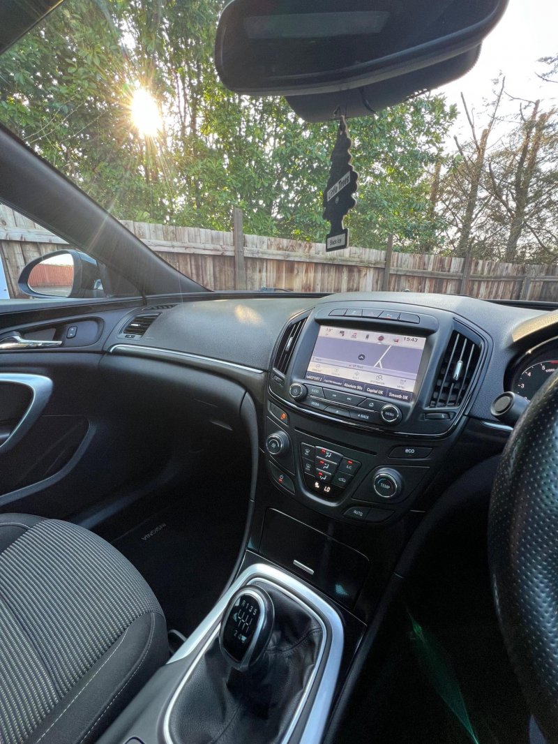 VAUXHALL INSIGNIA