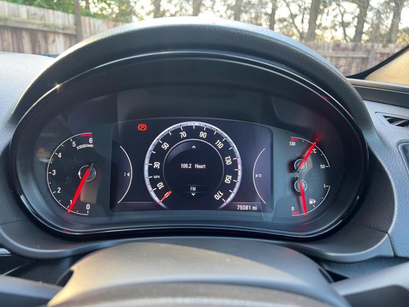 VAUXHALL INSIGNIA