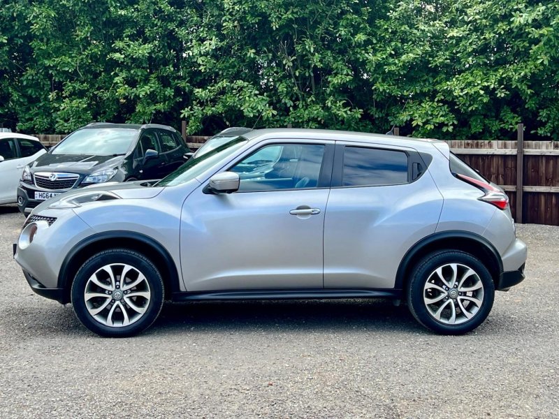 NISSAN JUKE