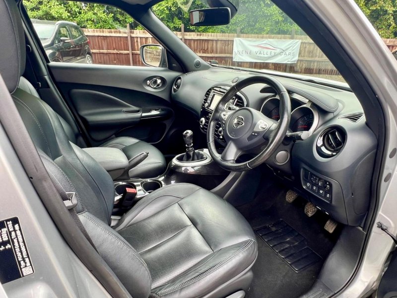 NISSAN JUKE