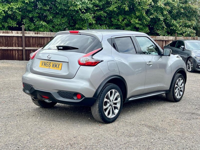 NISSAN JUKE