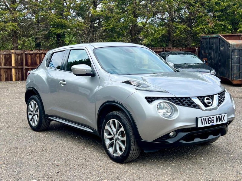 NISSAN JUKE