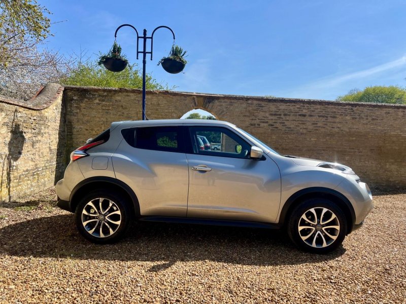 NISSAN JUKE