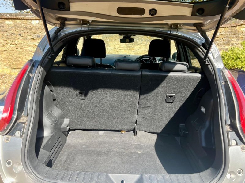 NISSAN JUKE