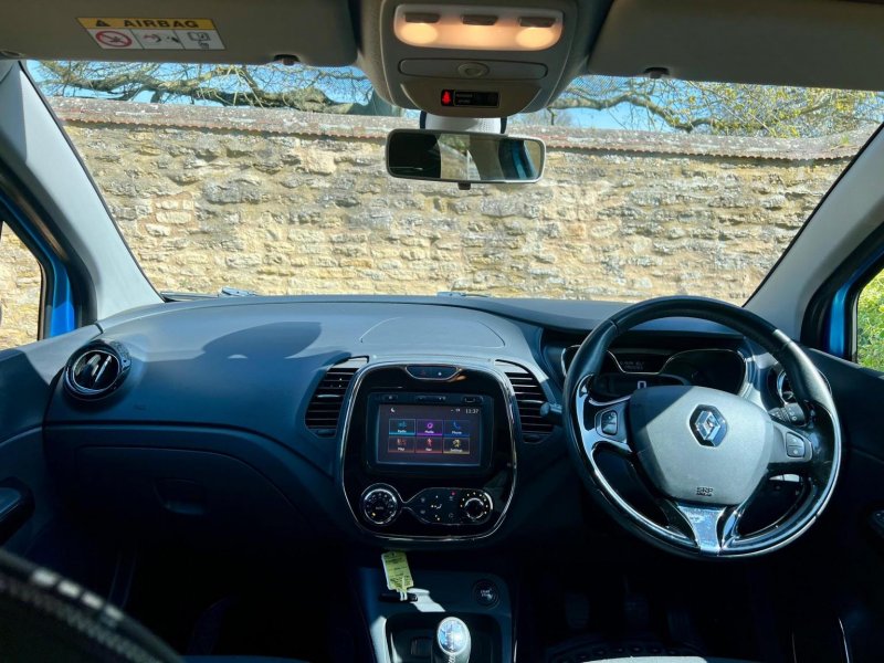 RENAULT CAPTUR