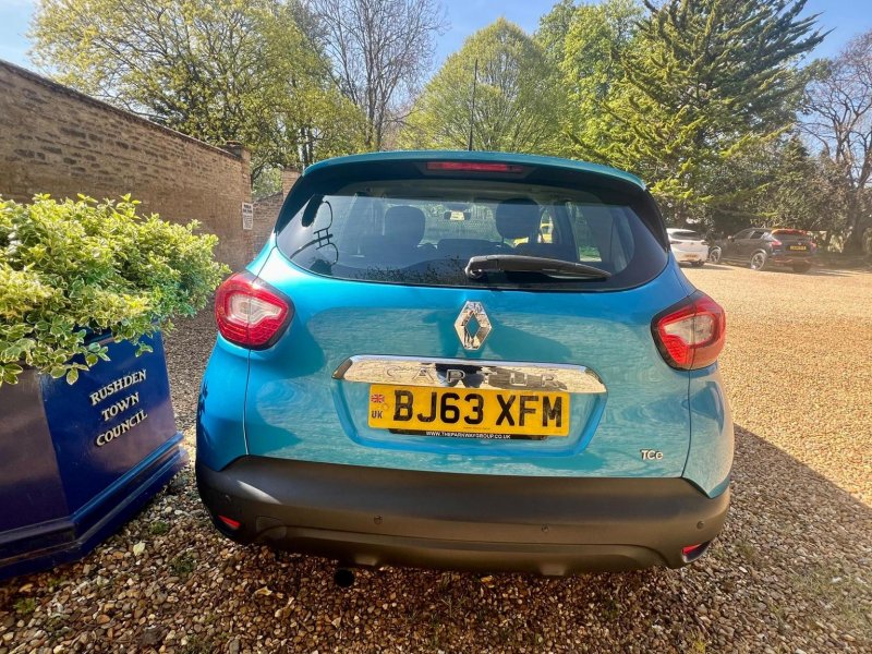 RENAULT CAPTUR