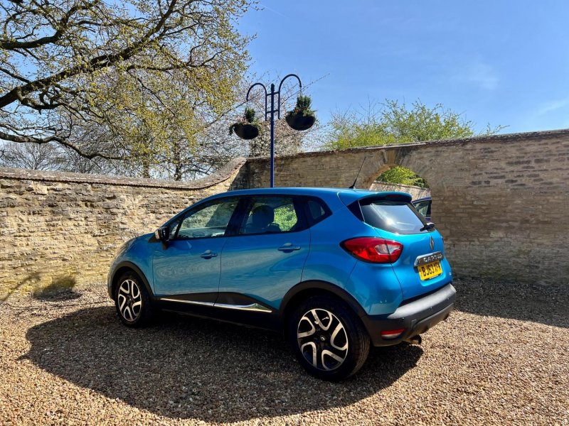 RENAULT CAPTUR