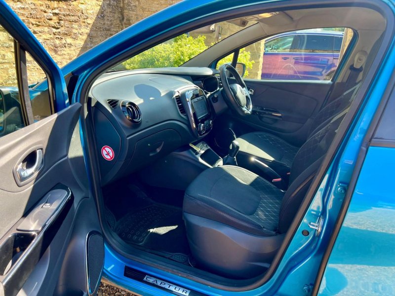 RENAULT CAPTUR