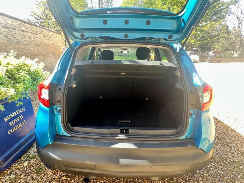 RENAULT CAPTUR