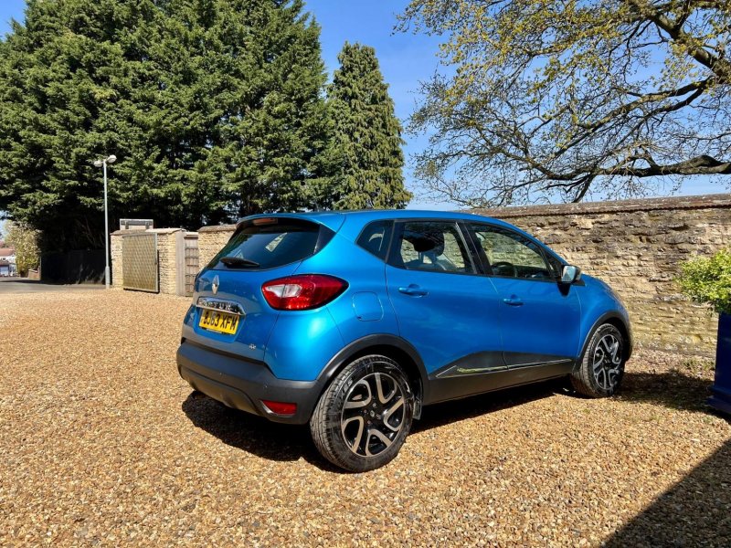 RENAULT CAPTUR