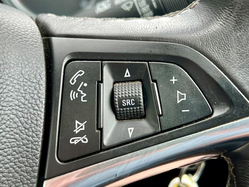 VAUXHALL MOKKA