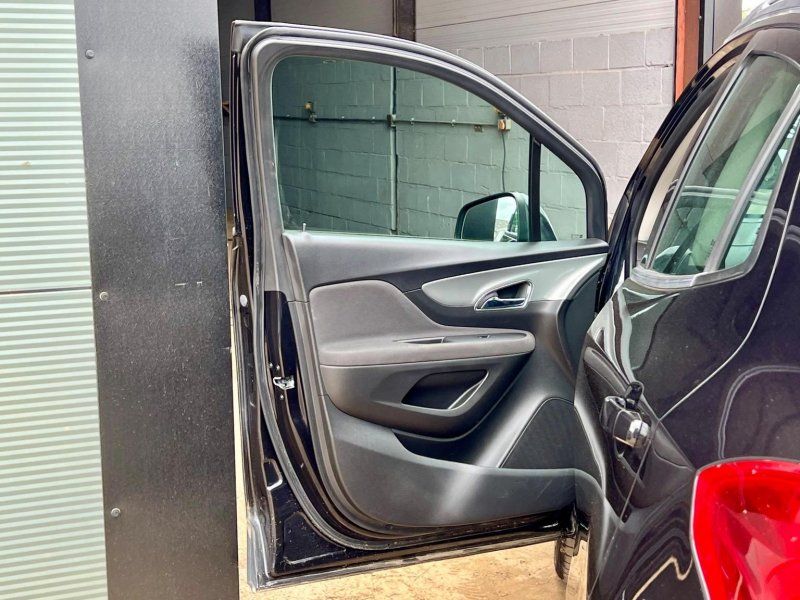 VAUXHALL MOKKA