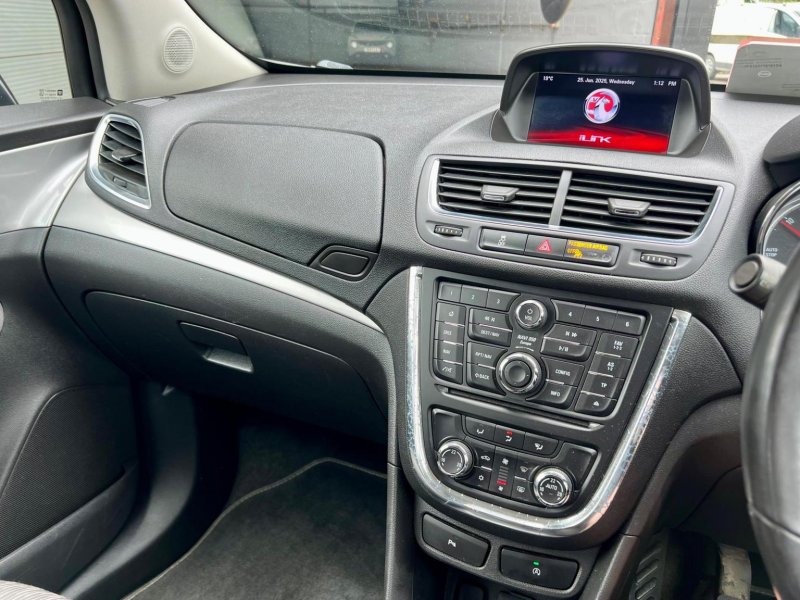 VAUXHALL MOKKA